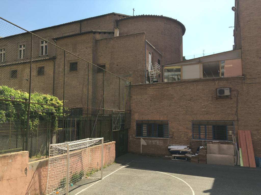 Caracalla Room Rental — Foto 2